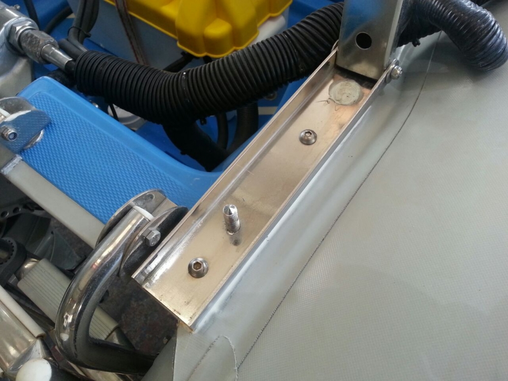 Geräteträger Ø40mm 125-180cm Montagebreite, für Schlauchboote